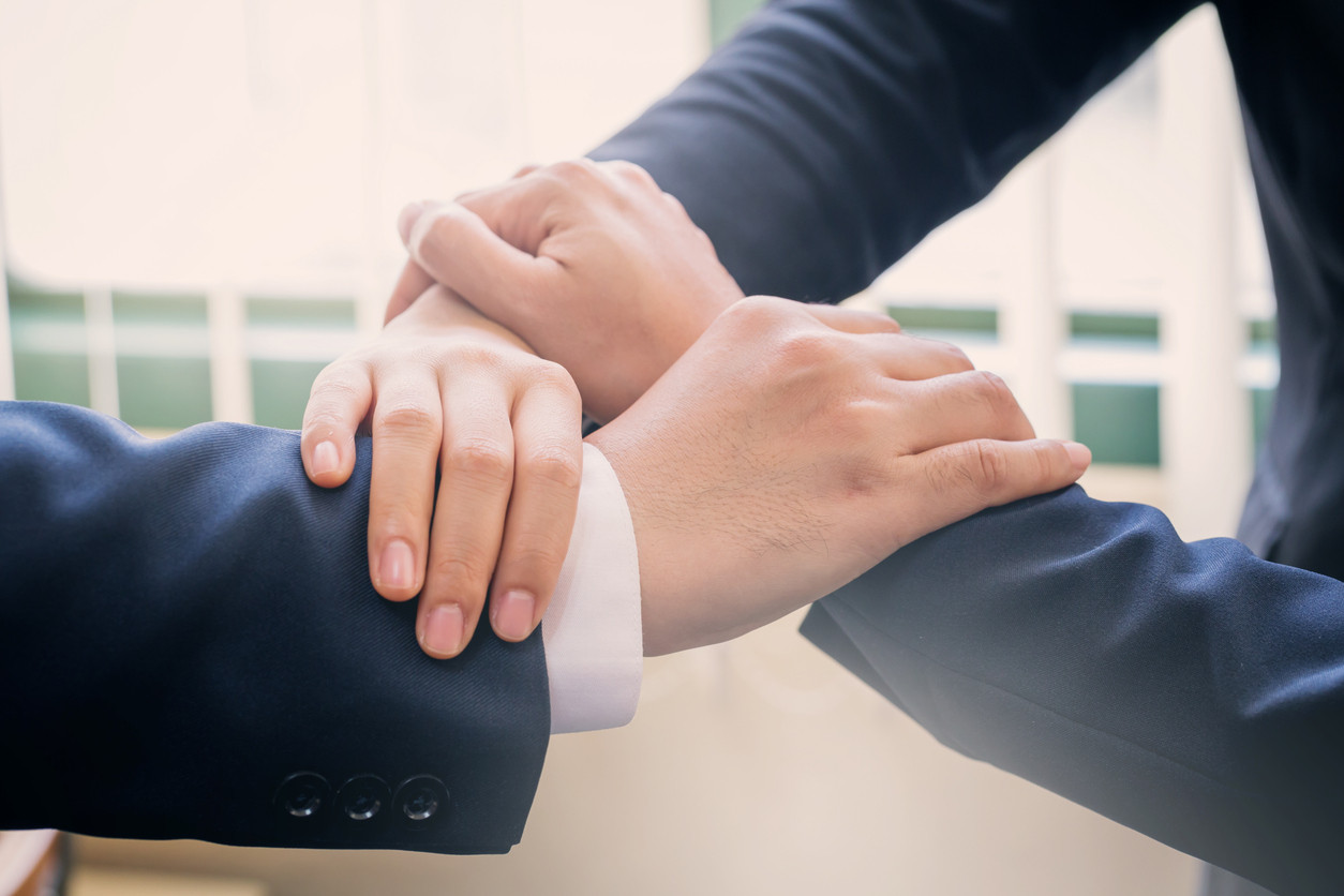 The MNO Joint Venture That Will Reshape Satellite Infrastructure – And What the T-Mobile, AT&T and Verizon JV Means for Satellite Operators